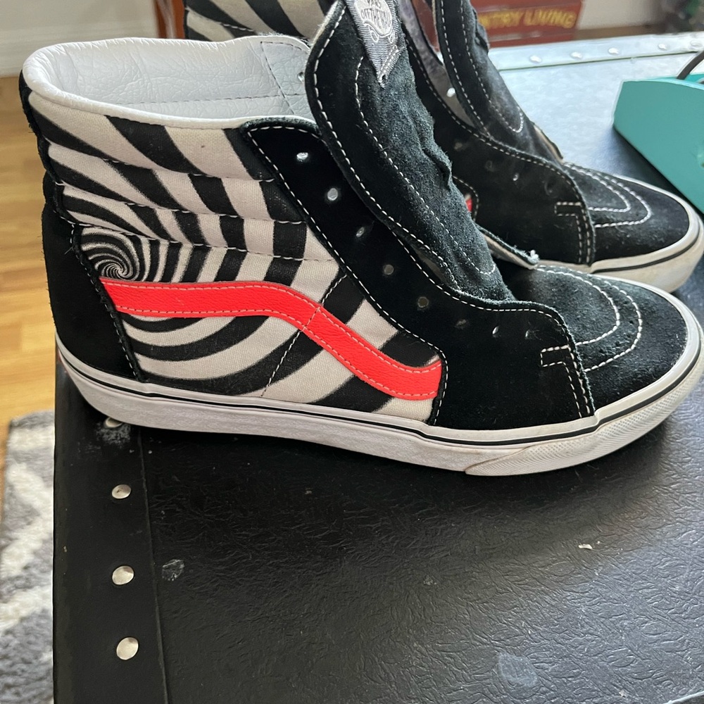 Vans shoes size 6 1/2 mens